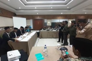 Penetapan 50 caleg terpilih DPRD Kuningan.